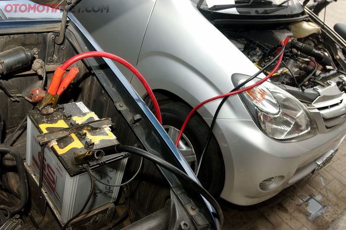 Detail Jumper Aki Mobil Pakai Listrik Rumah Koleksi Nomer 8