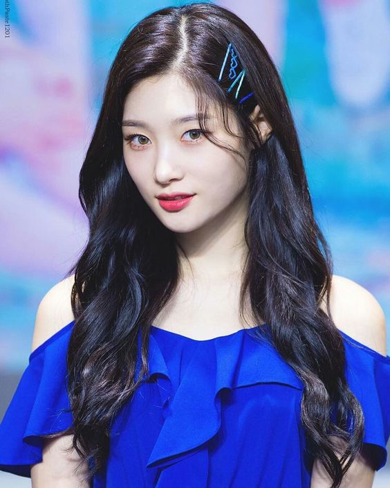 Detail Jung Chaeyeon Dia Nomer 6