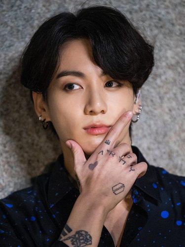 Detail Jungkook Foto Terbaru Nomer 16