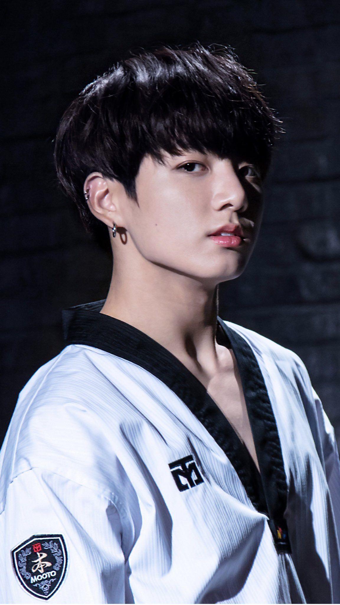 Detail Jungkook Foto Terbaru Nomer 44