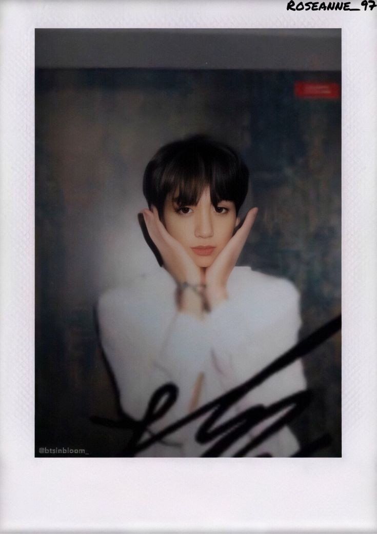 Detail Jungkook Polaroid Nomer 12