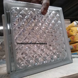 Detail Kaca Blok Dinding Nomer 52