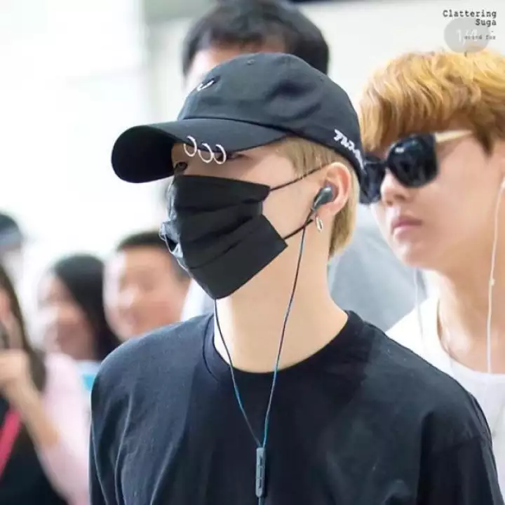 Detail Kacamata Suga Bts Nomer 33