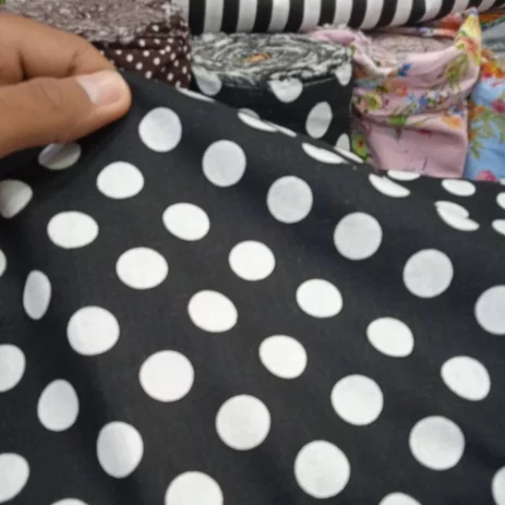 Detail Kain Motif Polkadot Besar Nomer 56