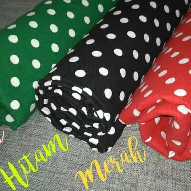 Detail Kain Motif Polkadot Besar Nomer 10