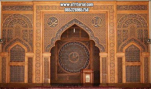Detail Kaligrafi Mihrab Masjid Nomer 18
