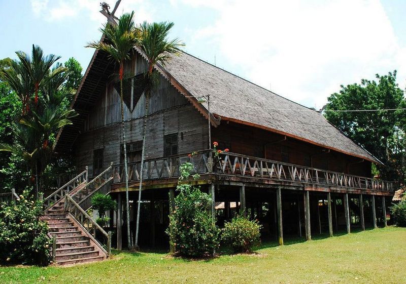 Detail Kalimantan Barat Rumah Adat Nomer 38