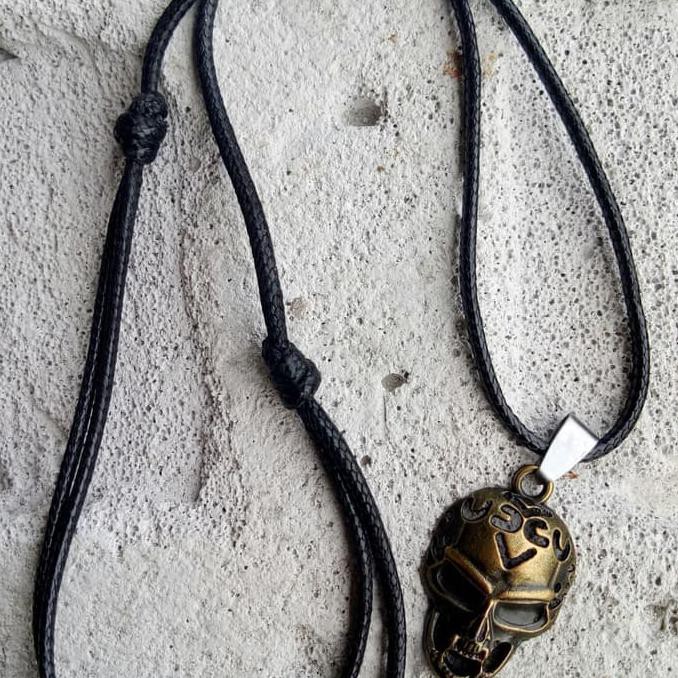 Detail Kalung Tengkorak Pria Nomer 23