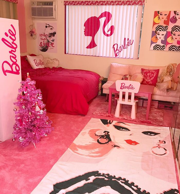 Detail Kamar Tidur Barbie Nomer 33