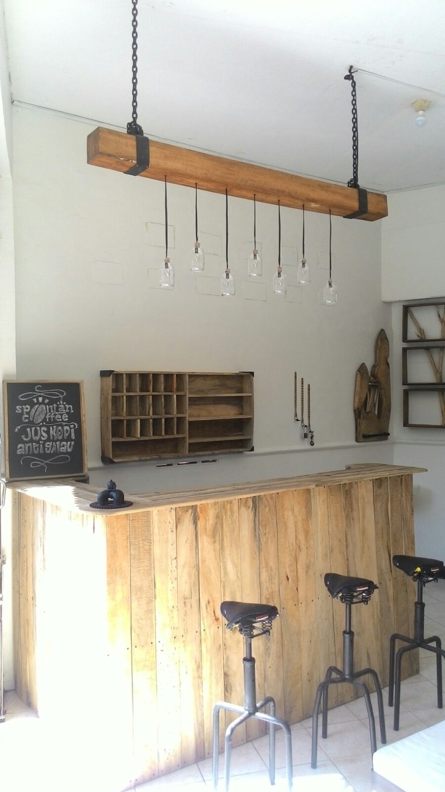 Detail Desain Mini Bar Cafe Sederhana Nomer 13