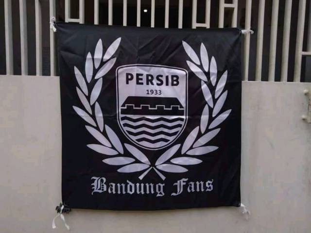 Detail Desain Mini Flag Casual Nomer 15