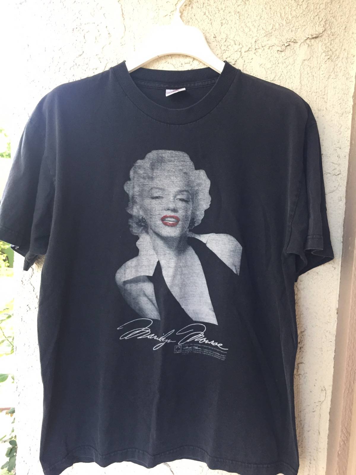 Detail Kaos Gambar Marilyn Monroe Nomer 36