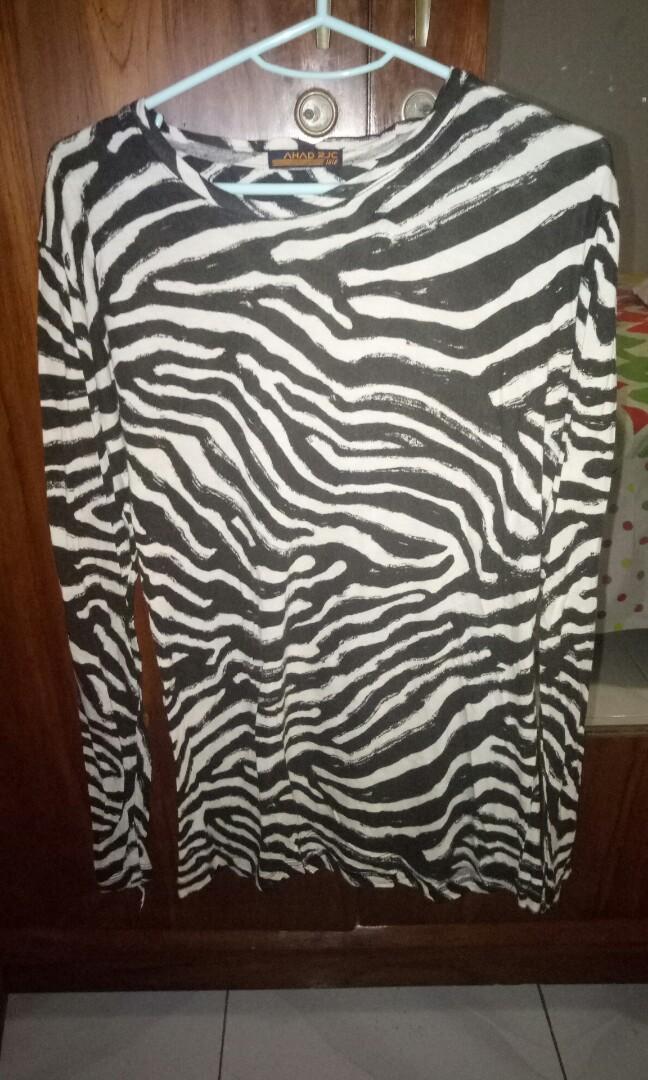 Detail Kaos Zebra Lengan Panjang Nomer 27