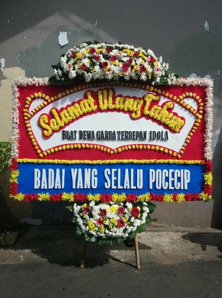 Detail Karangan Bunga Selamat Ulang Tahun Nomer 6