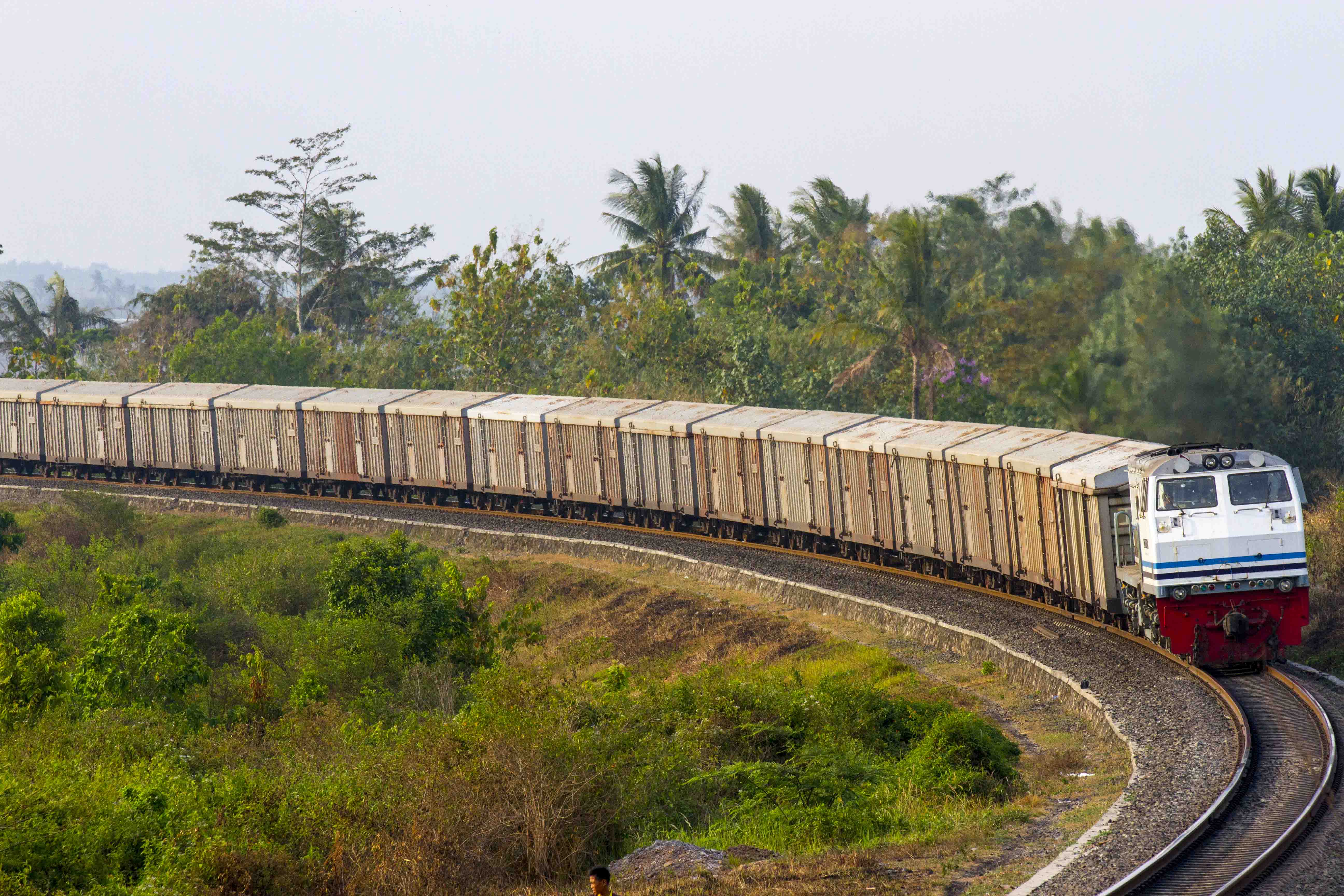 Detail Kargo Kereta Api Nomer 4