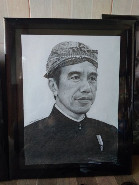 Detail Karikatur Jokowi Pensil Nomer 23