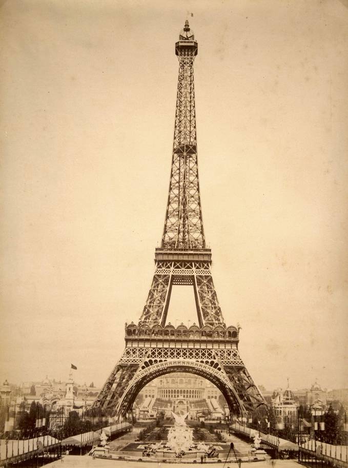 Detail Karikatur Menara Eiffel Nomer 31