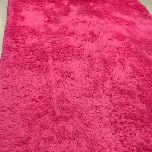 Detail Karpet Bulu Pink Nomer 42