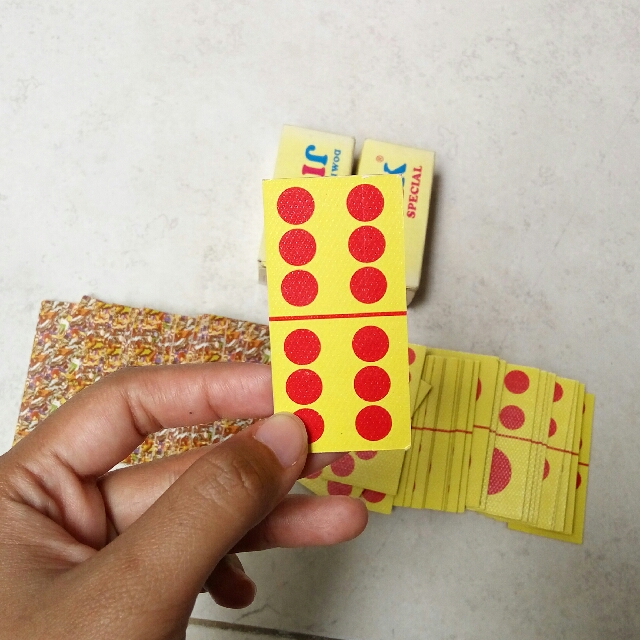 Detail Kartu Domino Kuning Nomer 25