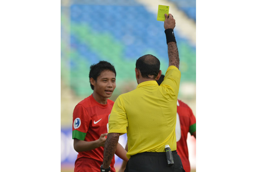 Detail Kartu Kuning Wasit Nomer 45