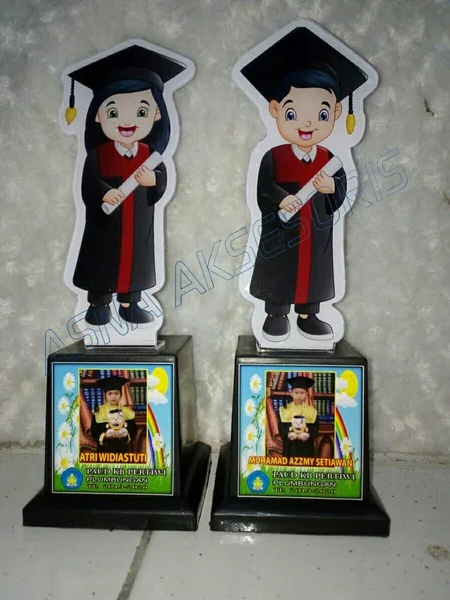 Detail Kartun Wisuda Tk Nomer 44