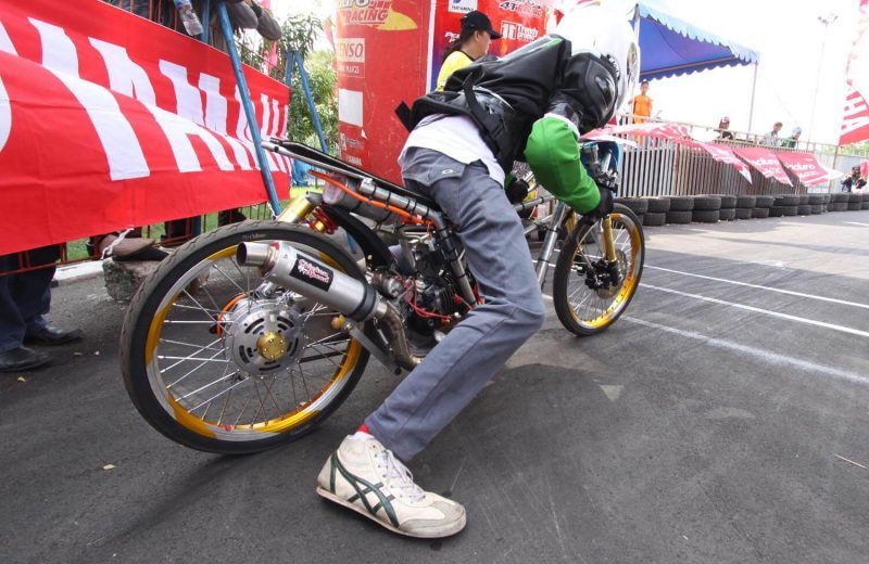 Detail Kata Drag Race Nomer 24