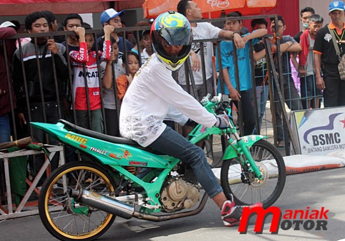 Detail Kata Drag Race Nomer 28