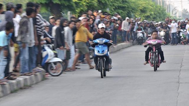 Detail Kata Kata Pembalap Motor Nomer 17