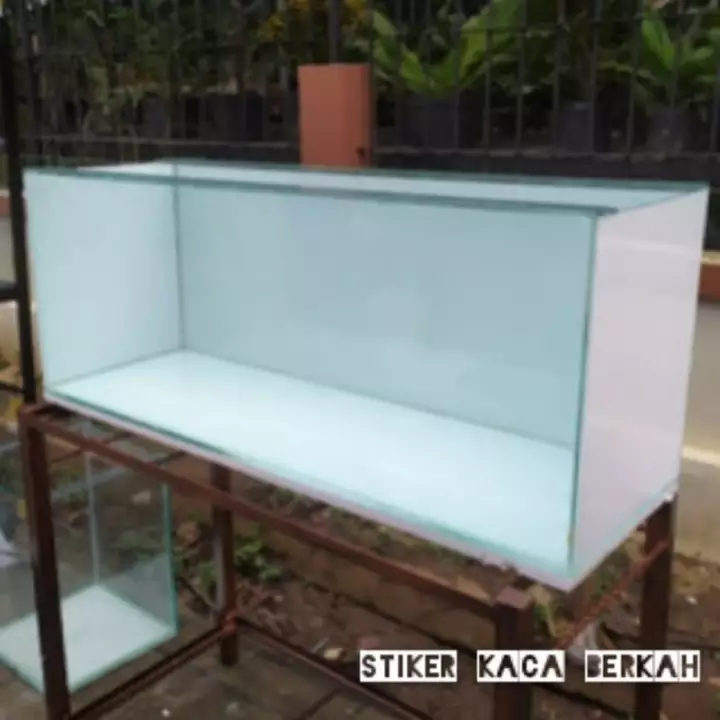 Detail Aquarium Putih Nomer 13