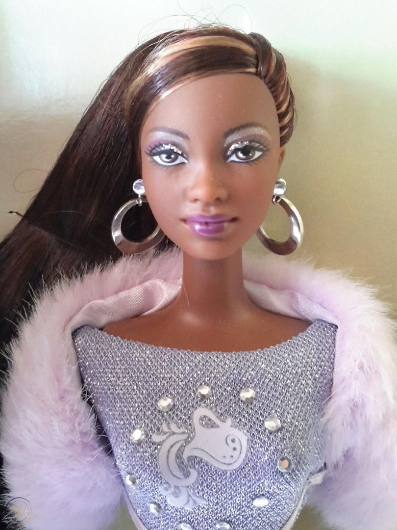 Detail Aquarius Barbie Doll Nomer 38