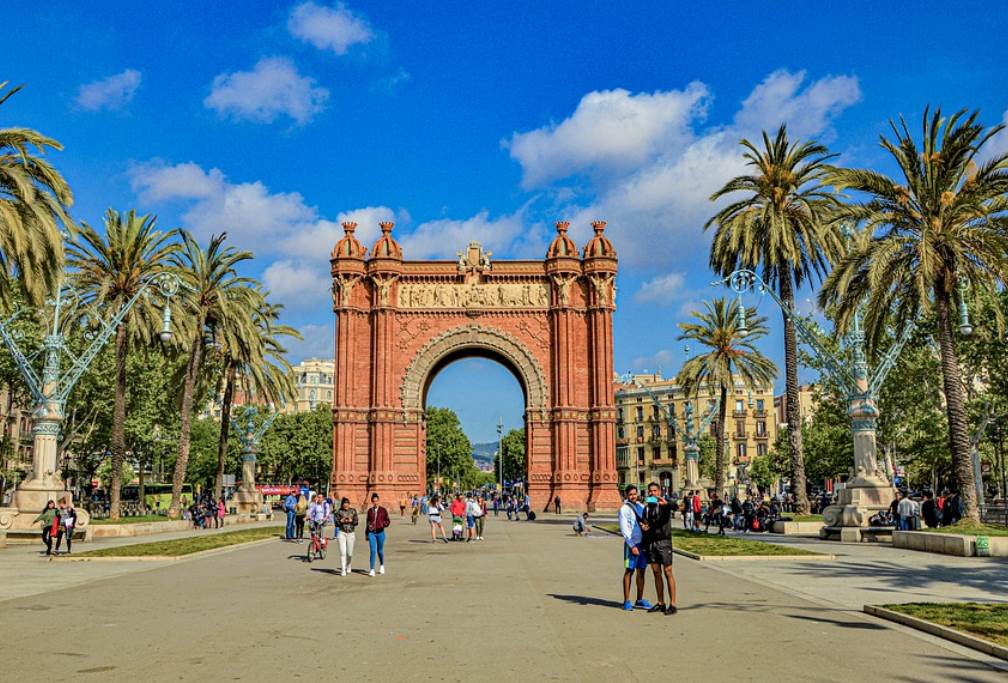 Detail Arc The Triomphe Barcelona Nomer 11