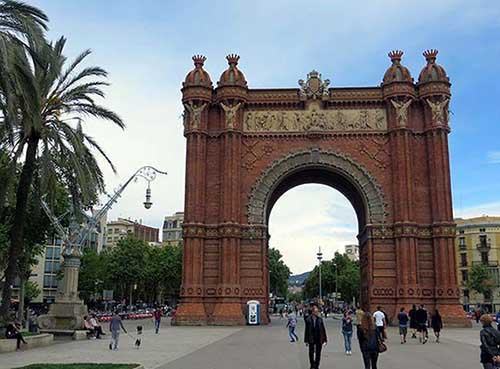 Detail Arc The Triomphe Barcelona Nomer 31