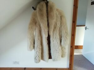 Detail Arctic Fox Fur Coat Nomer 54
