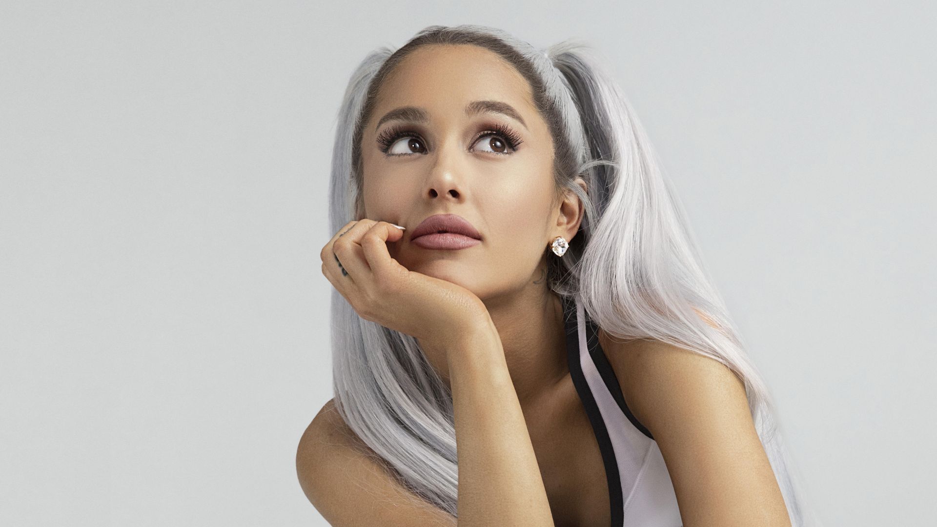 Detail Ariana Grande Hd Nomer 19