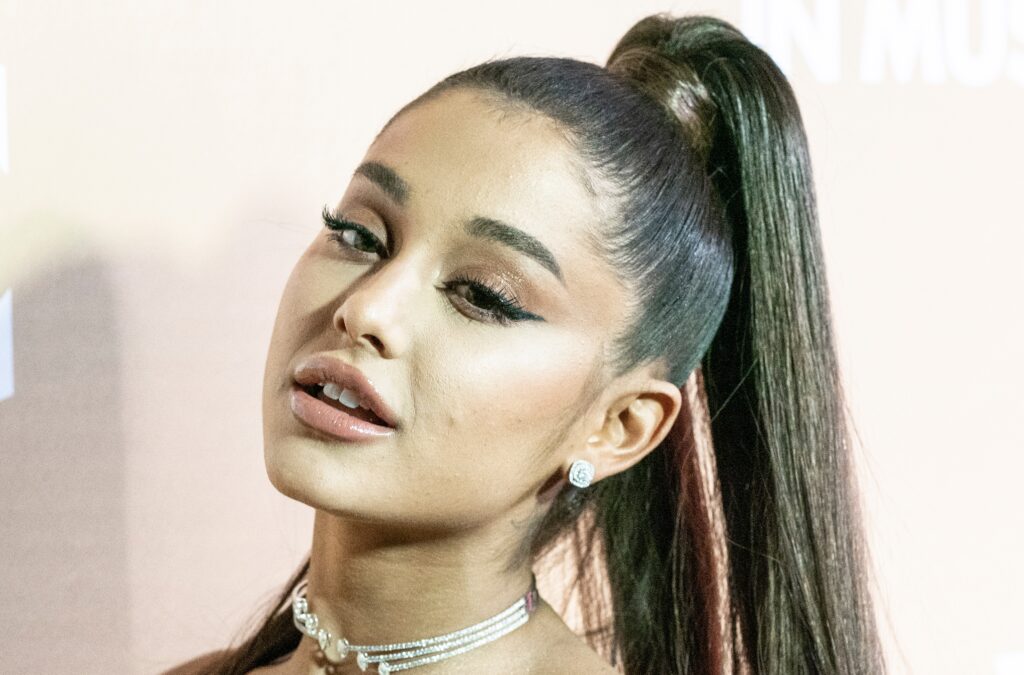 Detail Ariana Grande Tanpa Make Up Nomer 29