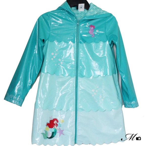 Detail Ariel Raincoat Nomer 20