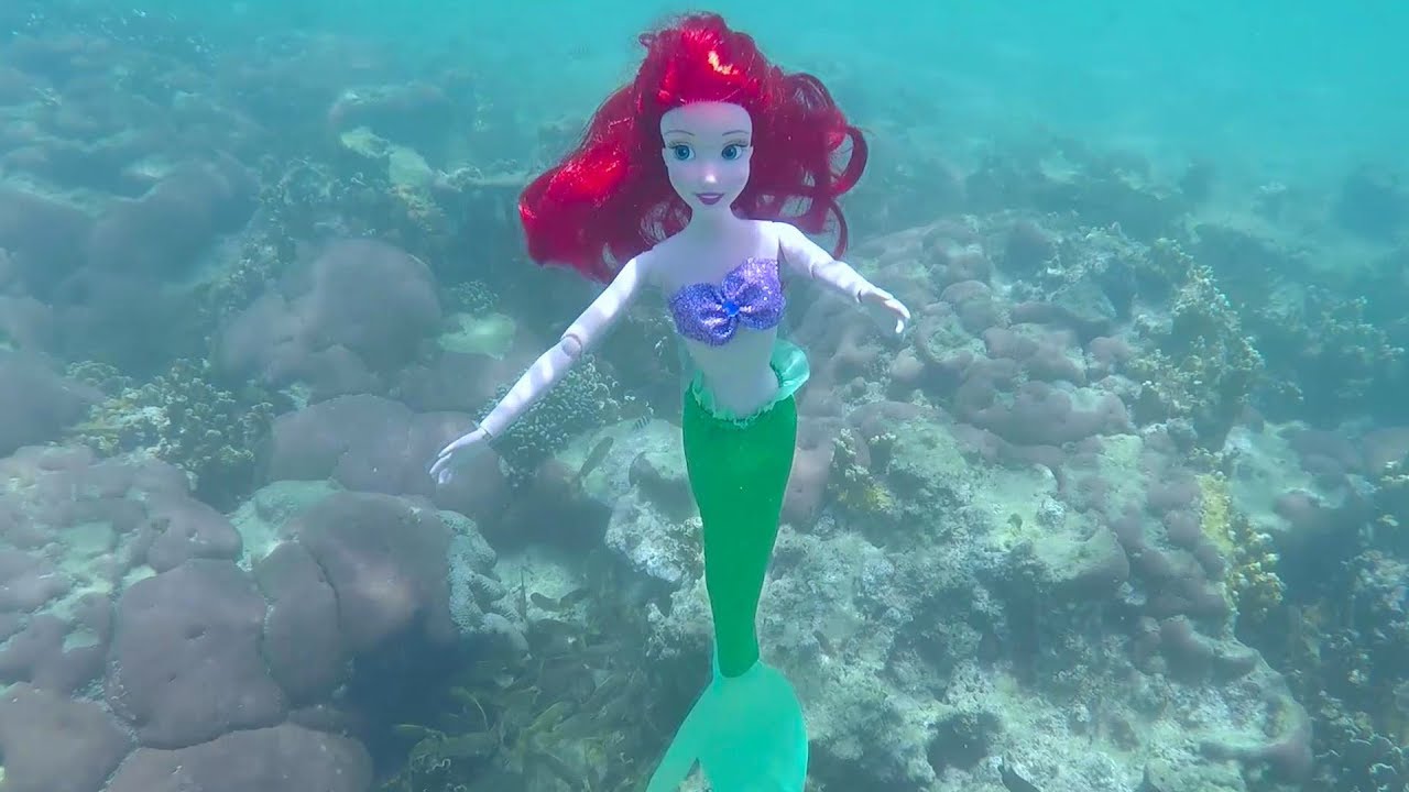 Detail Ariel Swimming Mermaid Doll Nomer 27