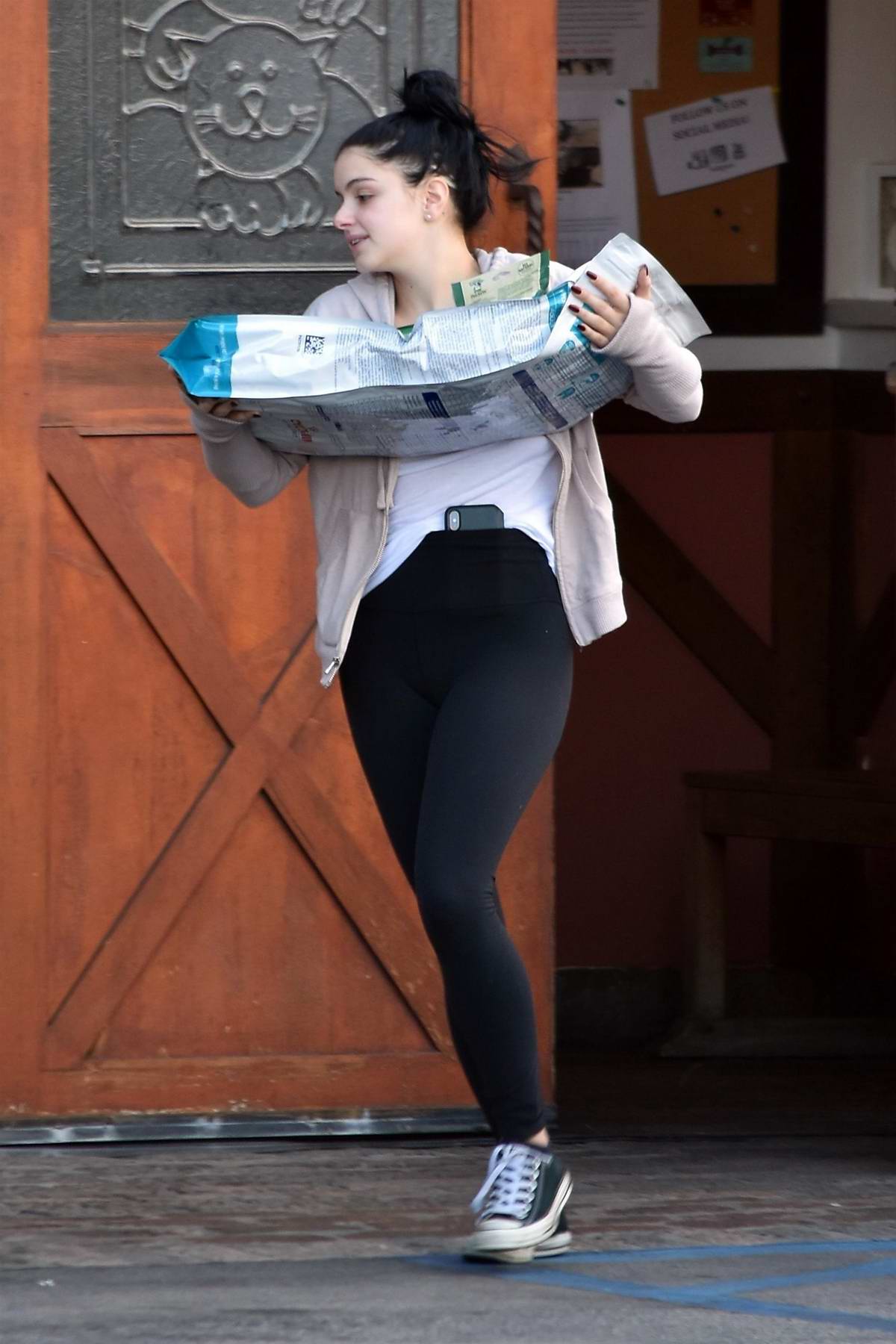 Detail Ariel Winter Xray Nomer 42