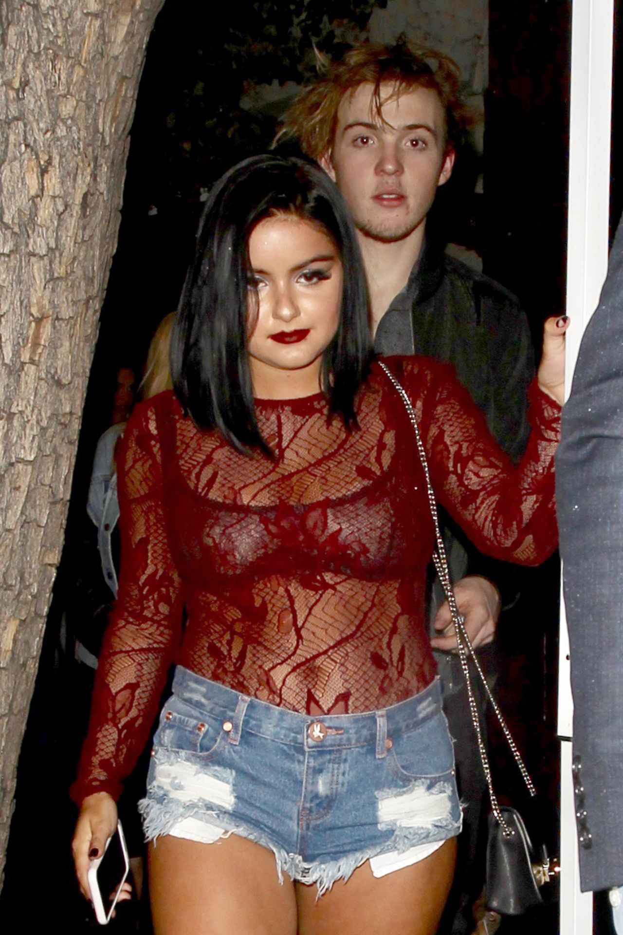 Detail Ariel Winter Xray Nomer 8