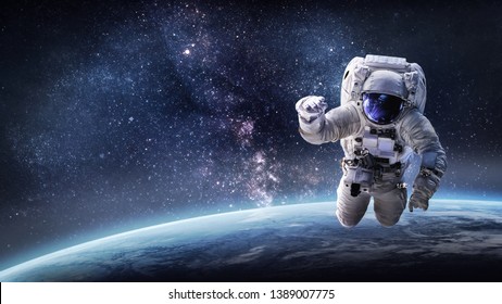 Detail Astronaut Images Nomer 16