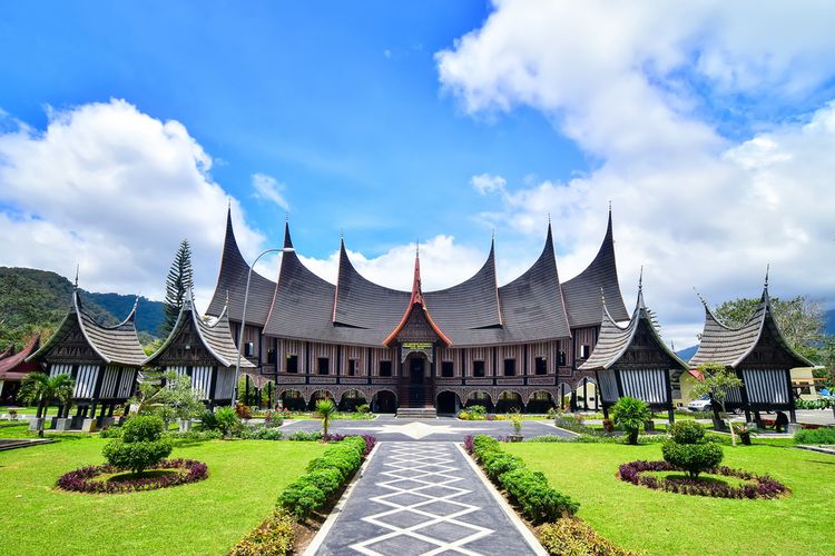 Detail Atap Rumah Gadang Berbentuk Nomer 12