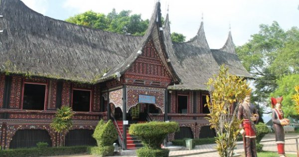 Detail Atap Rumah Gadang Berbentuk Nomer 50