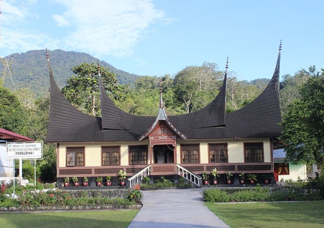 Detail Atap Rumah Gadang Terbuat Dari Nomer 25