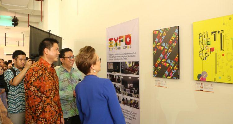 Detail Desain Pameran Kelas Nomer 28