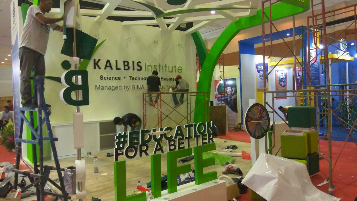 Detail Desain Pameran Kelas Nomer 9