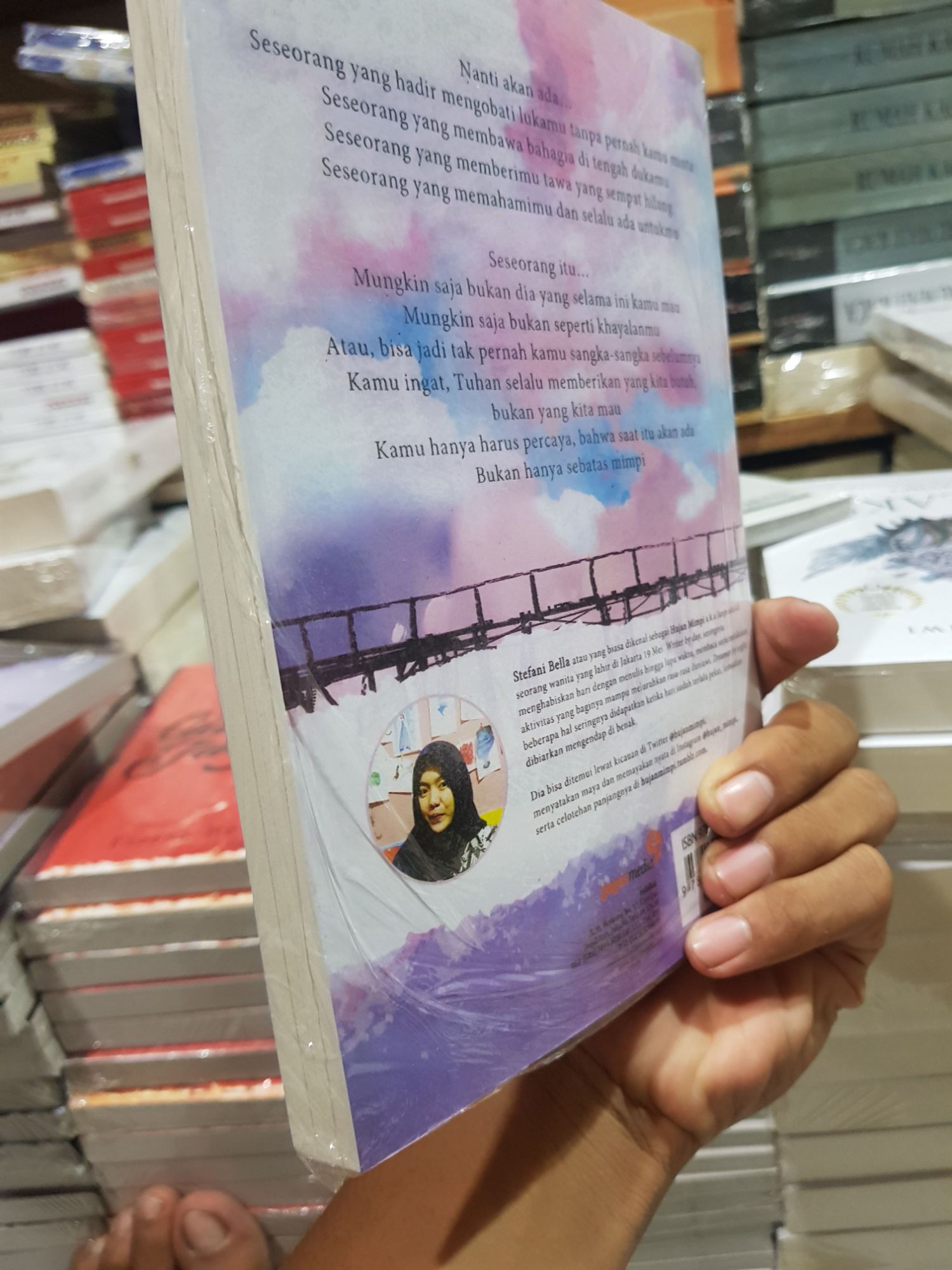 Detail Buku Kita Com Sebatas Mimpi Nomer 28