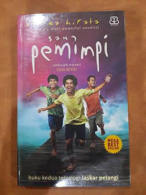 Detail Buku Mengejar Mimpi Nomer 24