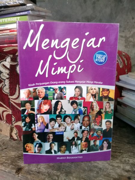 Detail Buku Mengejar Mimpi Nomer 32