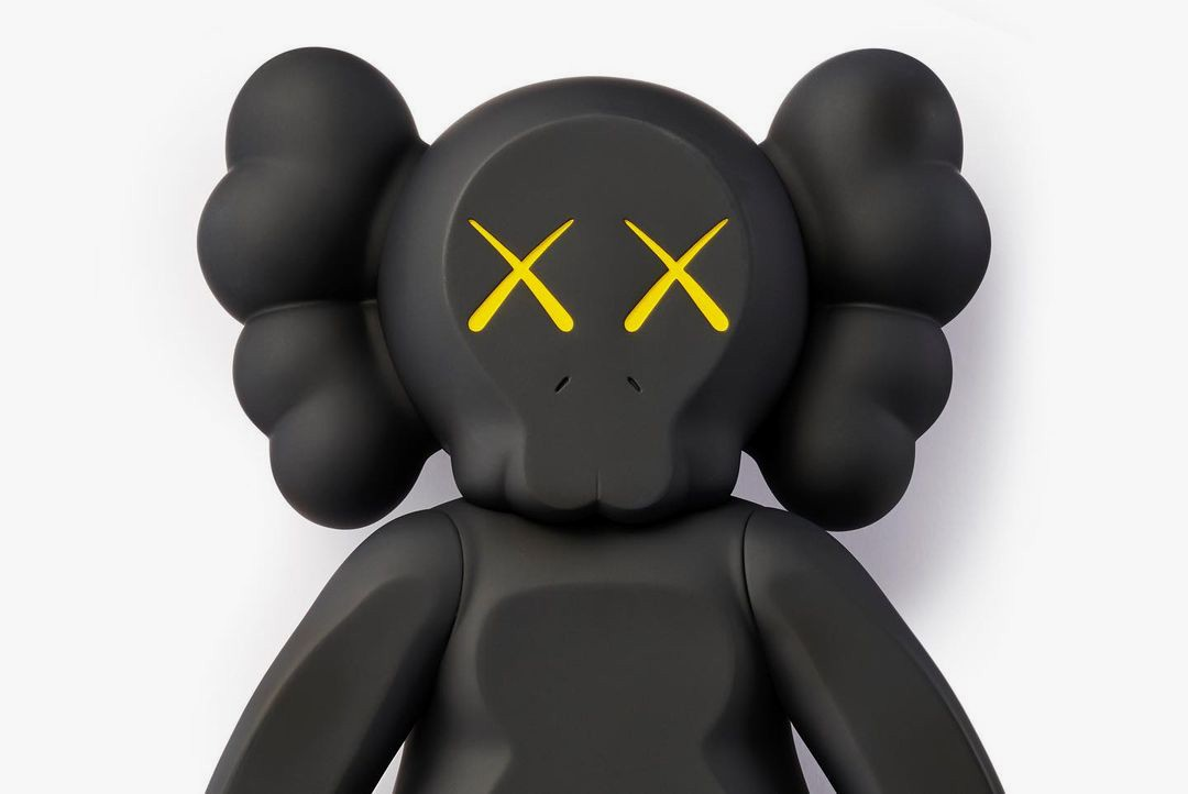 Detail Kaws Png Nomer 29