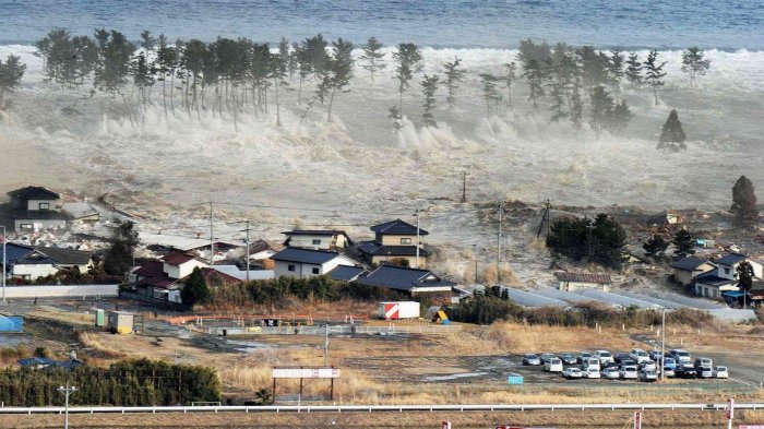 Detail Buku Mimpi Banjir Tsunami Nomer 32